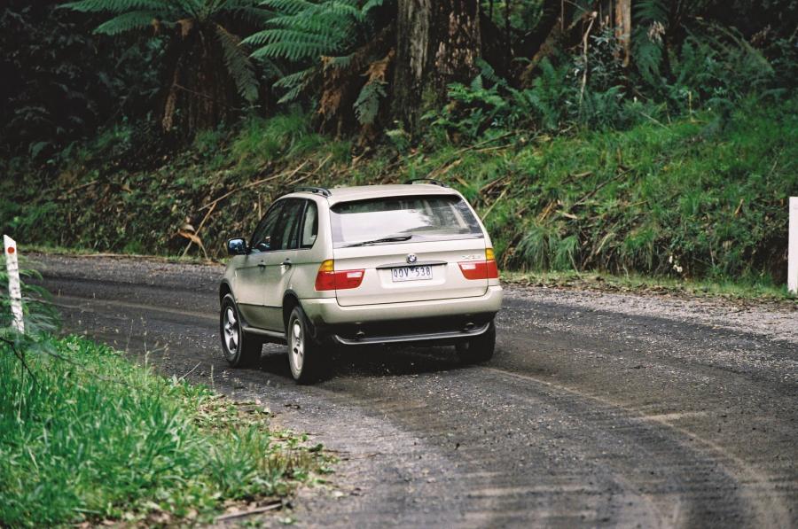  BMW X5 2000 года  (фото 17 из 102)